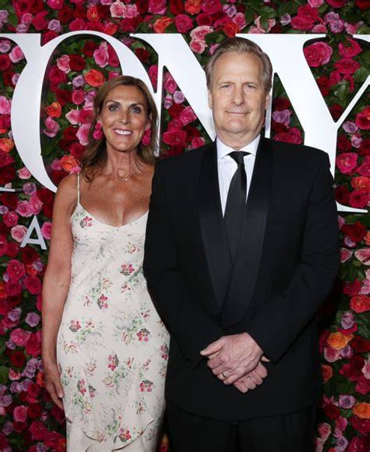 Jeff Daniels And Wife: A Timeless Hollywood Love Story
