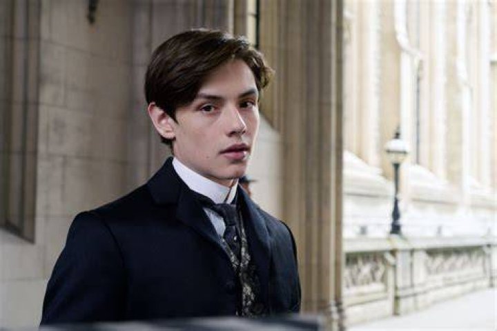 Louis Partridge's Father: A Behind-the-Scenes Look At His Enigmatic Dad