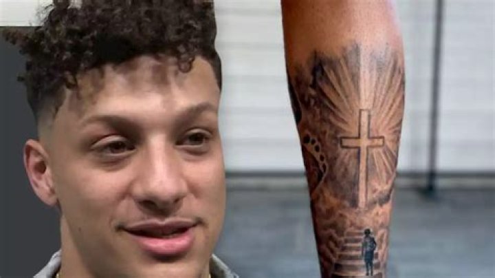 Patrick Mahomes unveils tattoo of his baby's hands on his calves