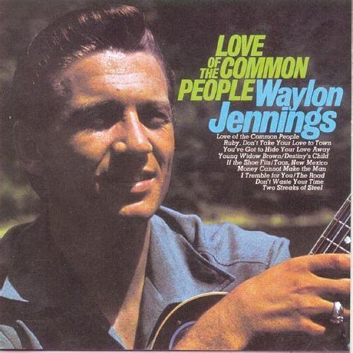 Waylon Jennings Love Of The Common People / Hangin&acute;on / Only The