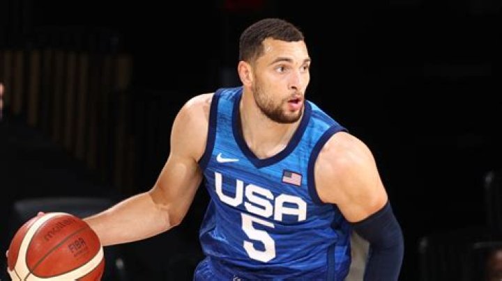 Who Is Basketball Player Zach Edey Brother Doug Edey? Parents And